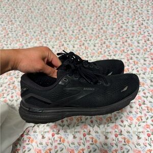Brooks Women’s Black Athletic Shoes
